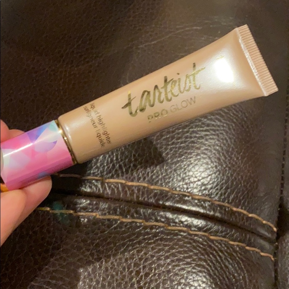 Tarte liquid highlighter